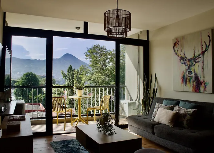 Avitat Joy City &Volcano View 2Brm Pool &Gym